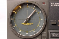 Szybkę zegara można przekręcić w rotorze G 2800DXC YAESU i jak widać na zdjęciu są podświetlane